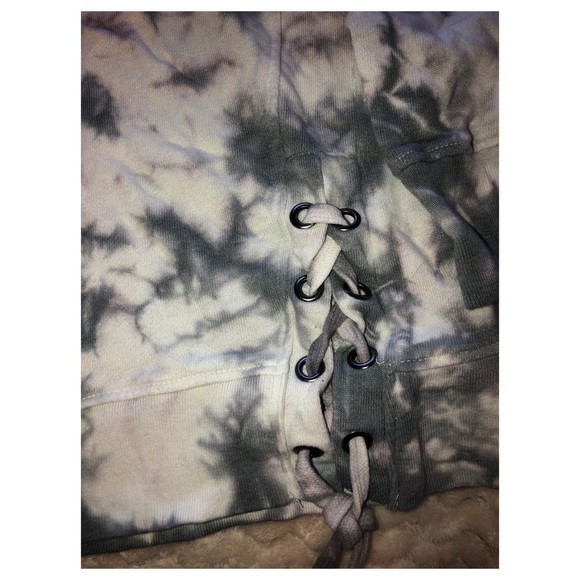 Tie dye sweater. - Picture 2 of 3